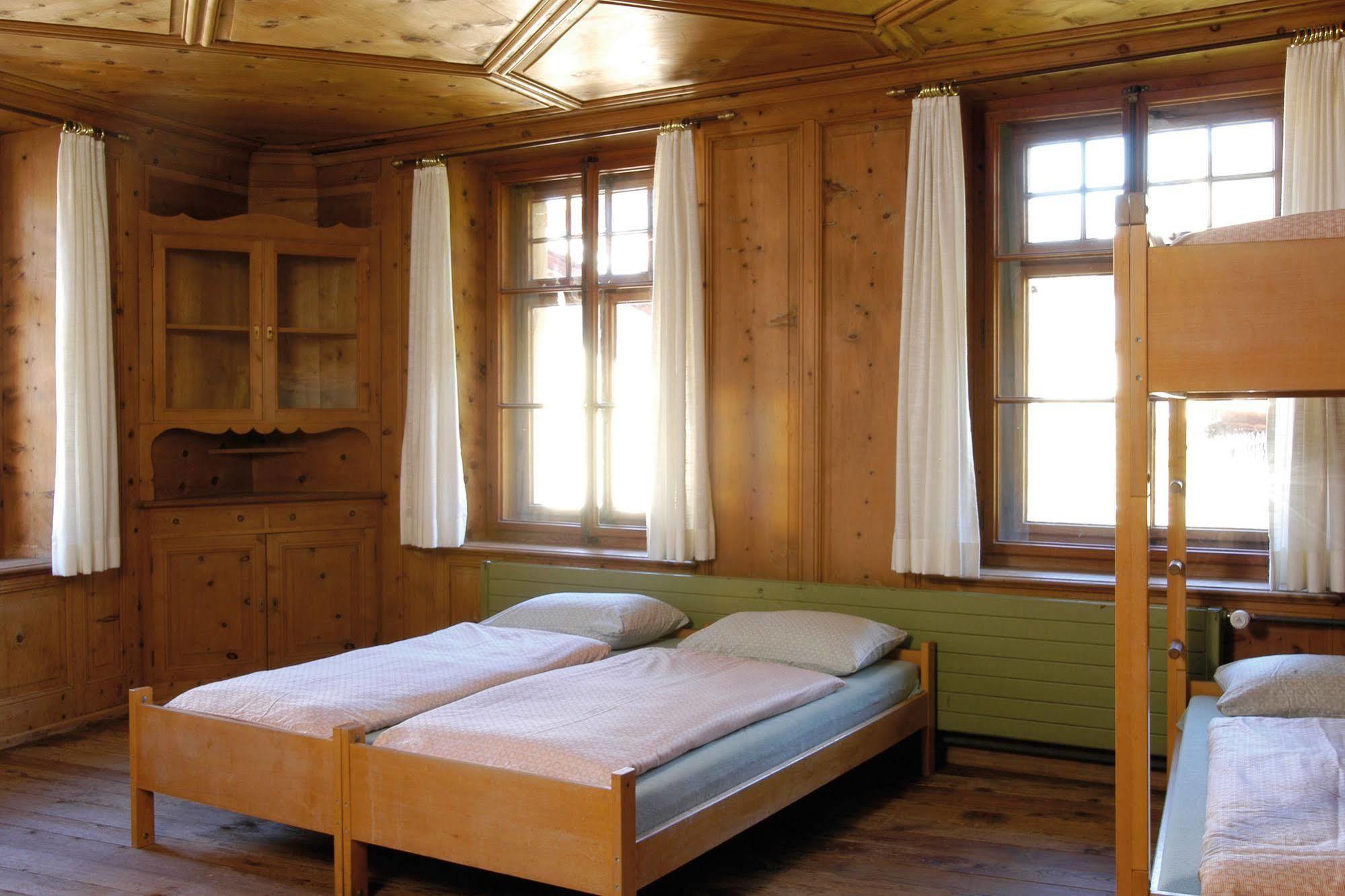 Sta-Maria Youth Hostel Santa Maria Val Muestair Extérieur photo